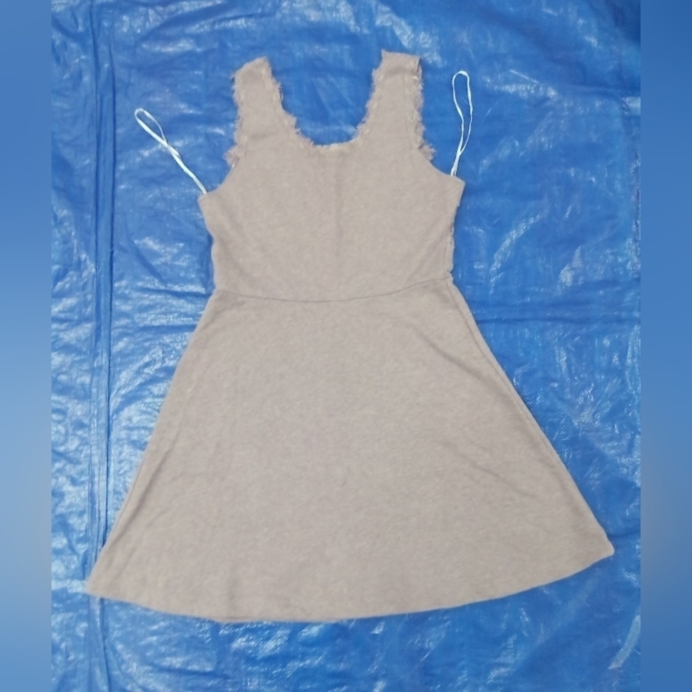 Hem & Thread Dress - Picture 5 of 6